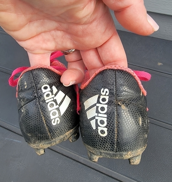 2/$20 Adidas Soccer Cleats 14 - Picture 2 of 4